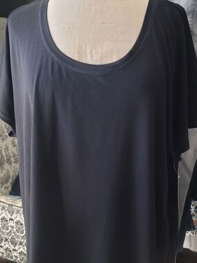 Xersion Dri Fit Women's Scoop Neck Short Sleeve Tee in Black